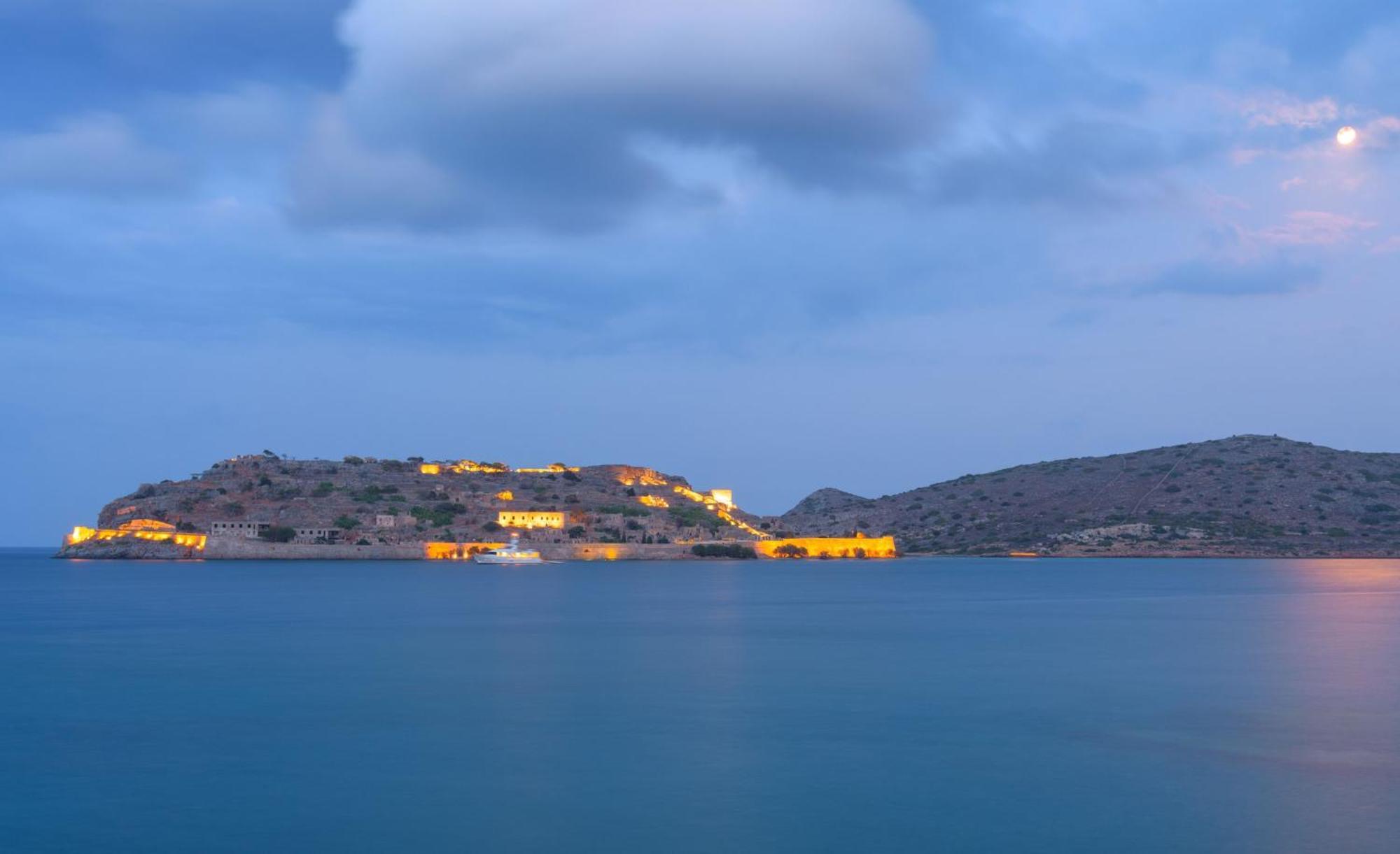 Вилла Casa Di Plaka Элунда Экстерьер фото